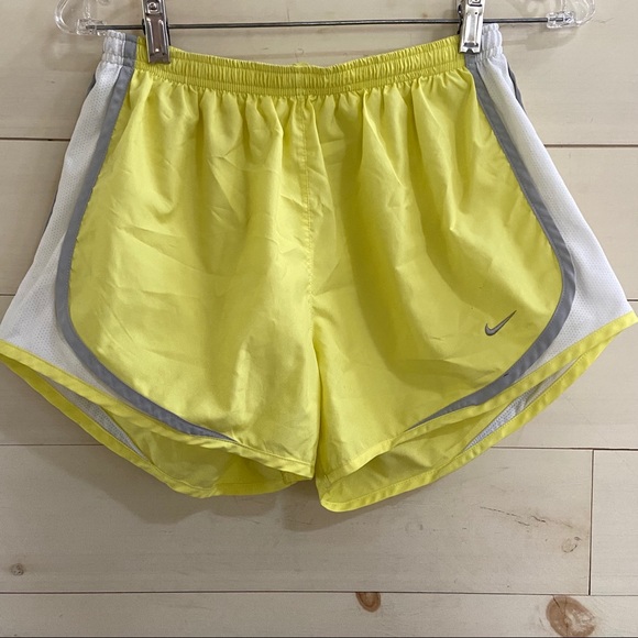 Nike Pants - NIKE tempo athletic shorts